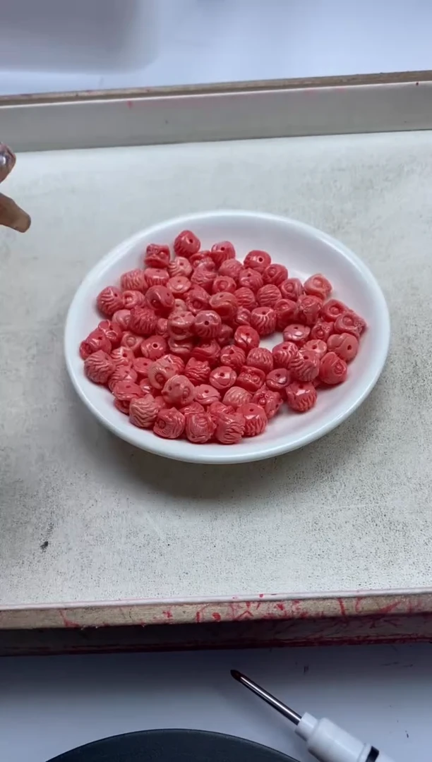 【闪购商品】拼合珍珠（马贝珠）颈饰未镶嵌x979女*王贝醒狮*6颗