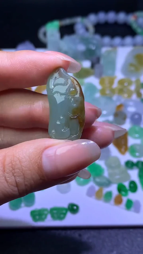 未镶嵌定制翡翠毛货