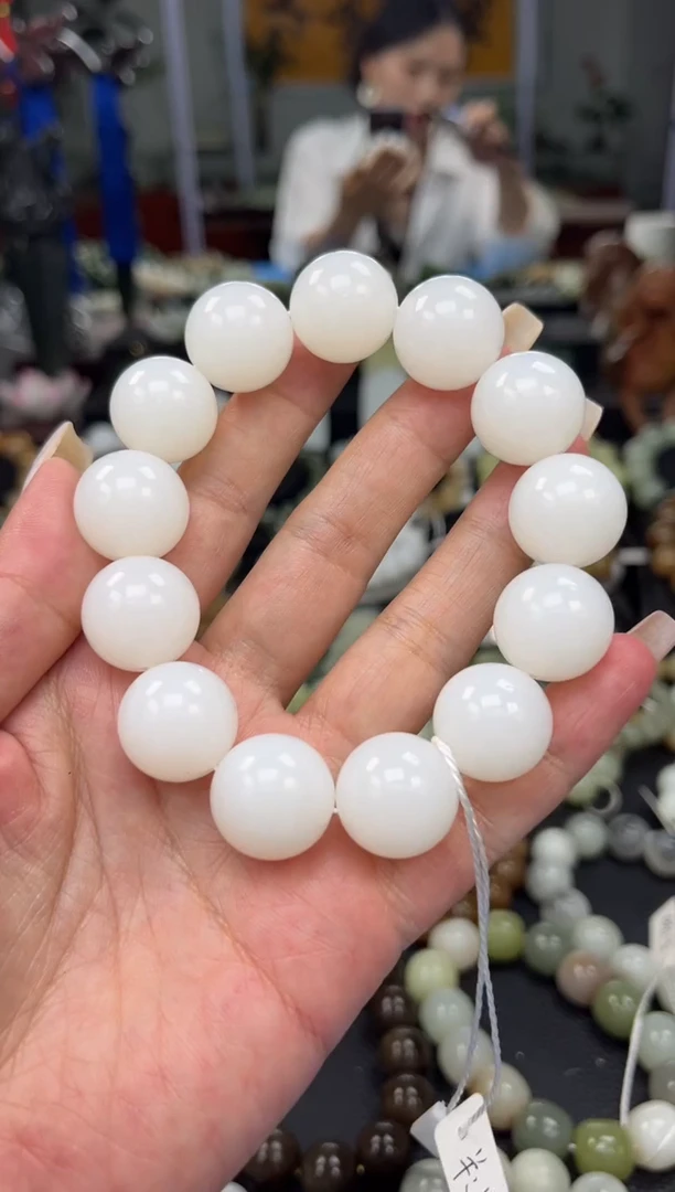 手链未镶嵌和田玉新疆天泰白玉卡18