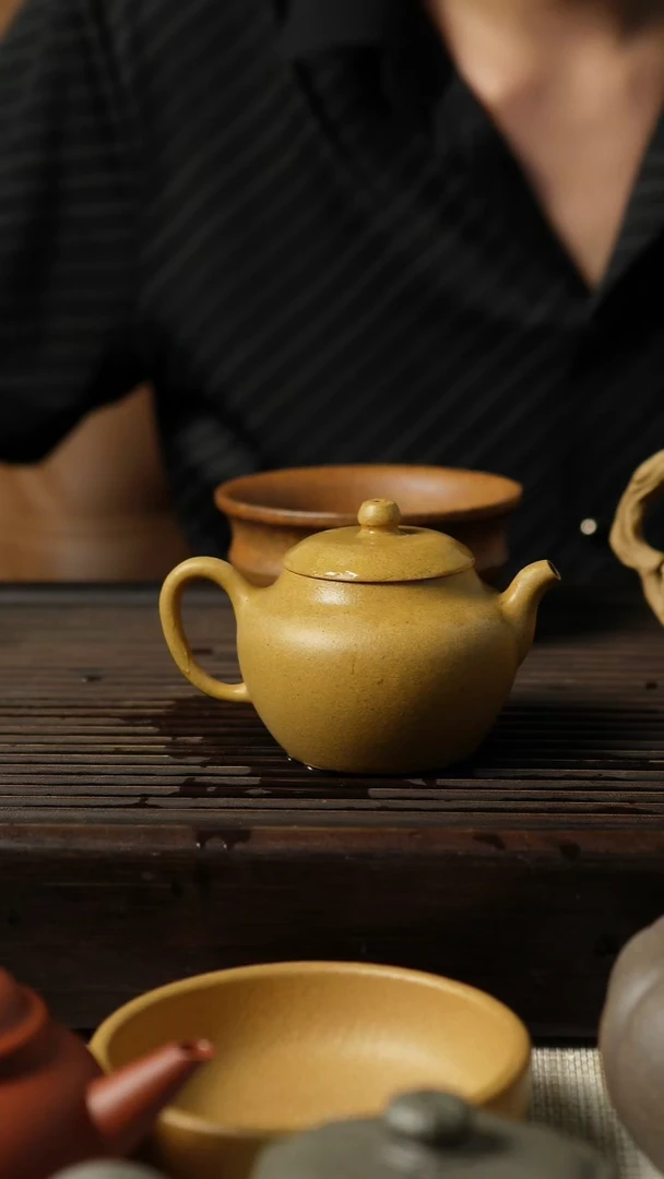 茶壶段泥黄金段泥半手工制作140CC