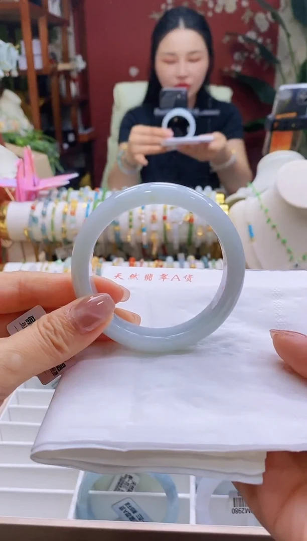 翡翠手镯未镶嵌49号56.4/12.5*8.1