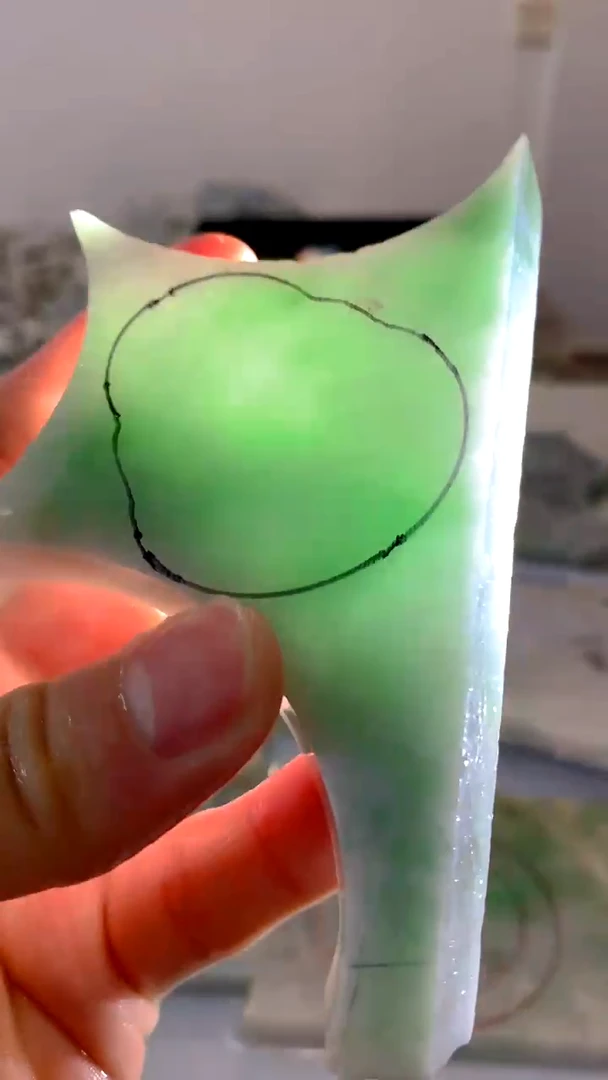 翡翠未镶嵌颈饰缅甸A货翡翠353