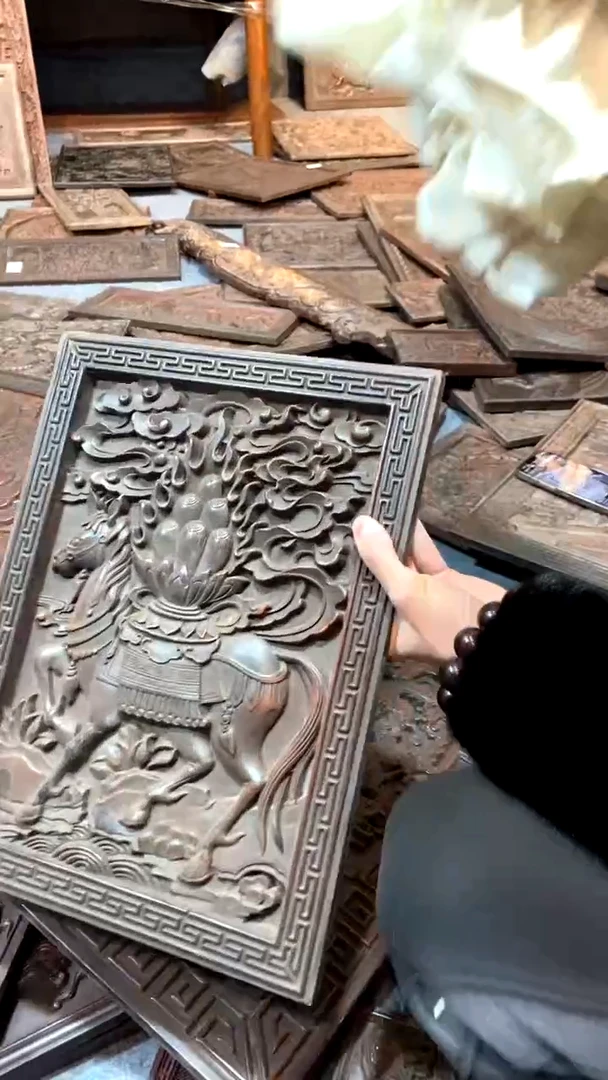 【闪购商品】木紫檀雕刻一物一拍一直播为准