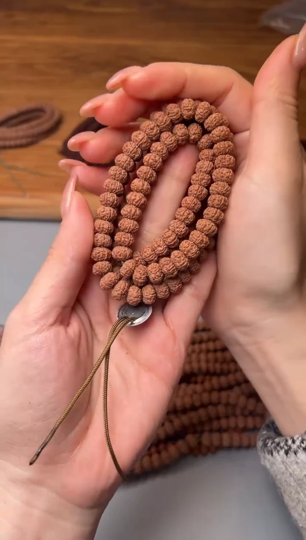 吊坠金刚菩提六瓣飞碟树王108