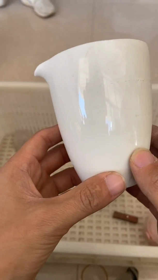 杯子瓷无运费险有瑕疵的摄影的产品有使用过的痕迹有点脏介意勿拍
