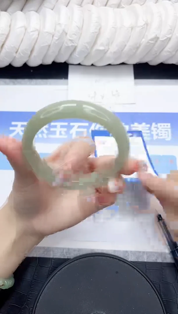 未镶嵌手镯石英质玉91-58