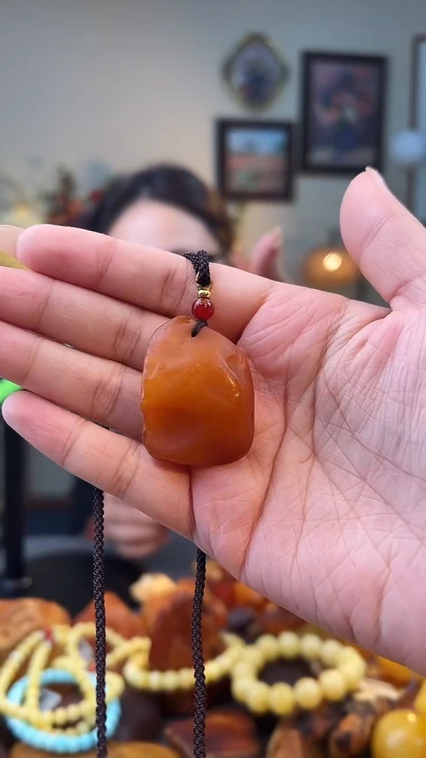 琥珀颈饰未镶嵌吊坠