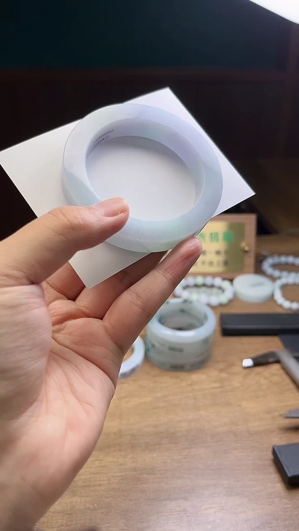 未镶嵌手镯定制翡翠想定制