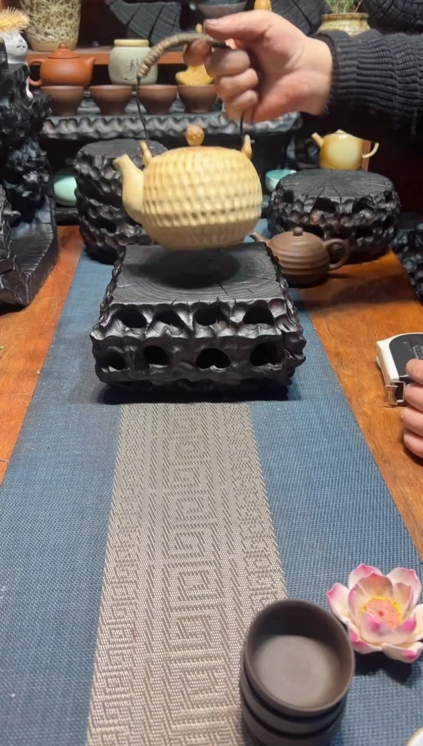 【闪购商品】香樟木木雕一物一拍