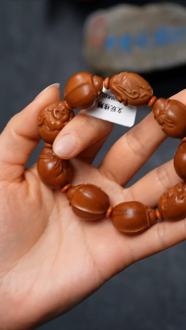 【闪购商品】橄榄核吊坠橄榄核