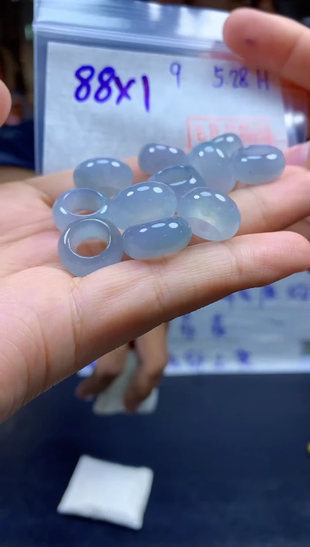 定制翡翠未镶嵌甜甜圈#88元多样性拍一发一毛货需抛光