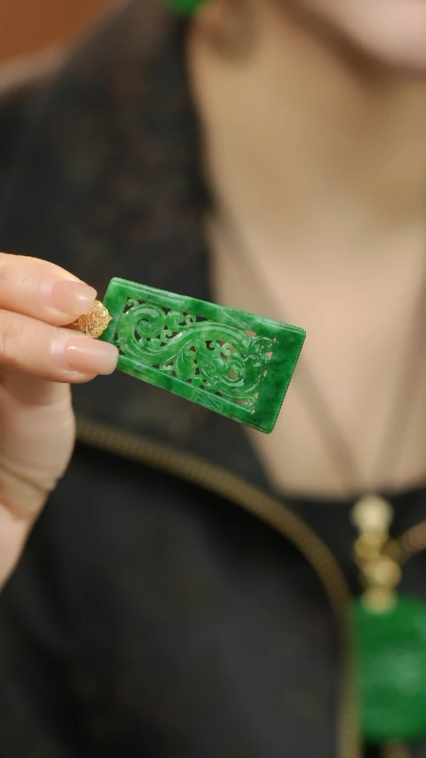 翡翠未镶嵌颈饰@YLP021219109@