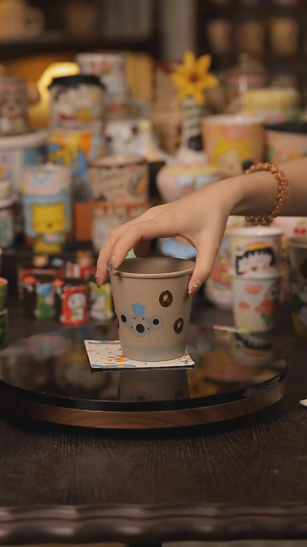 景德镇釉下彩绘设计师款式陶瓷