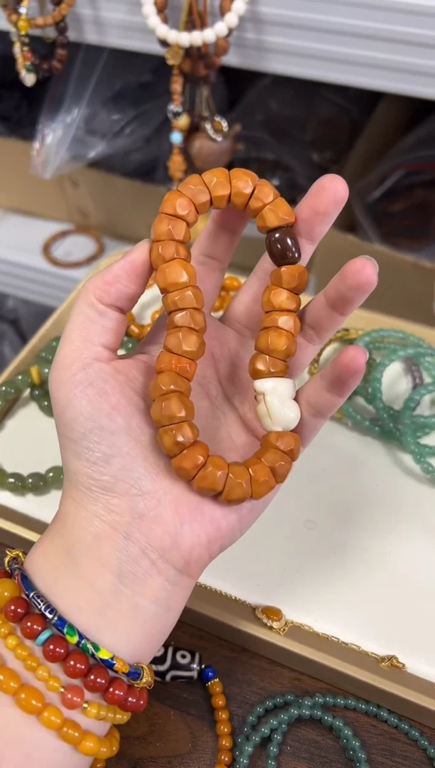 猴头核桃把件猴头猪大肠玉桂狗手链[0208]