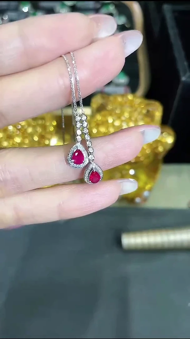 项链18K金镶嵌红宝石1