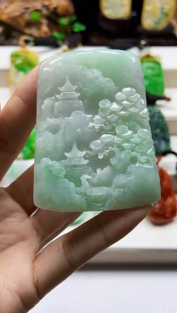 颈饰未镶嵌翡翠翡翠A货