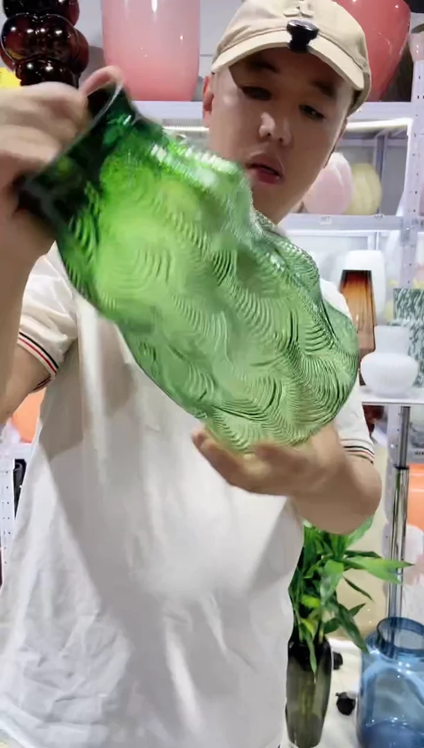 贝壳绿色.........