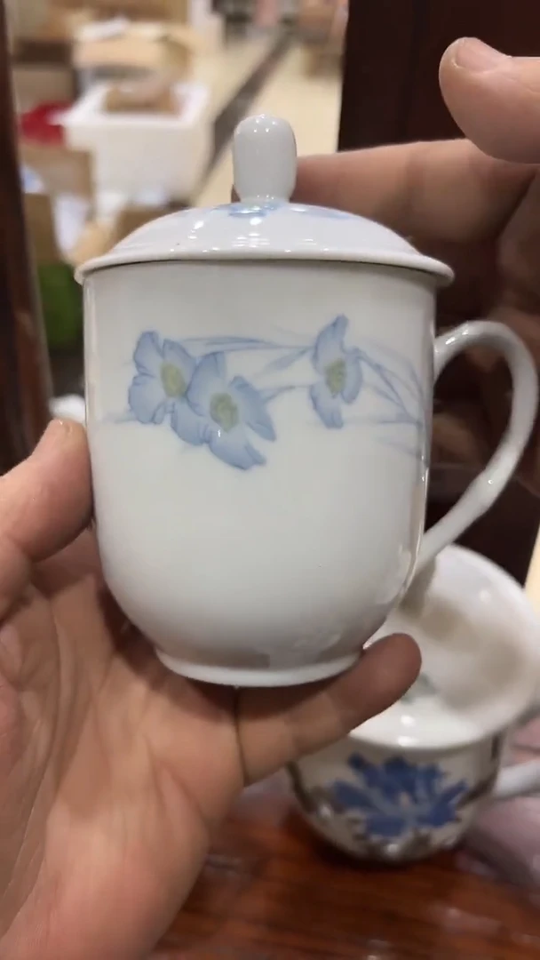 微瑕湖南醴陵釉下五彩陶瓷