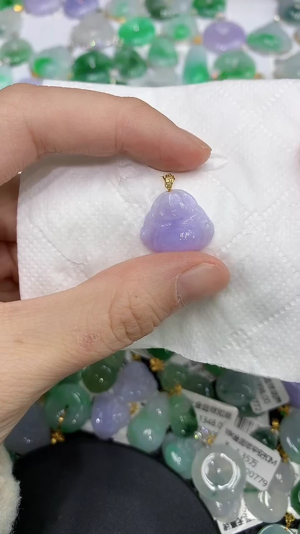 颈饰18K金镶嵌翡翠a货支持复检百元以上9元证书费自理