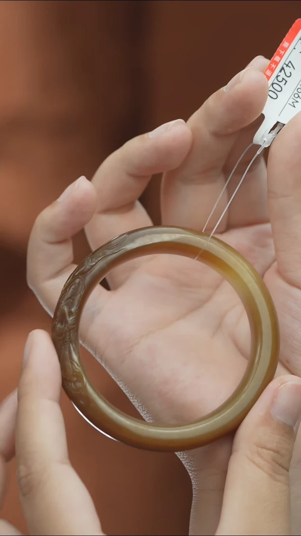 和田玉未镶嵌颈饰手镯 55.5