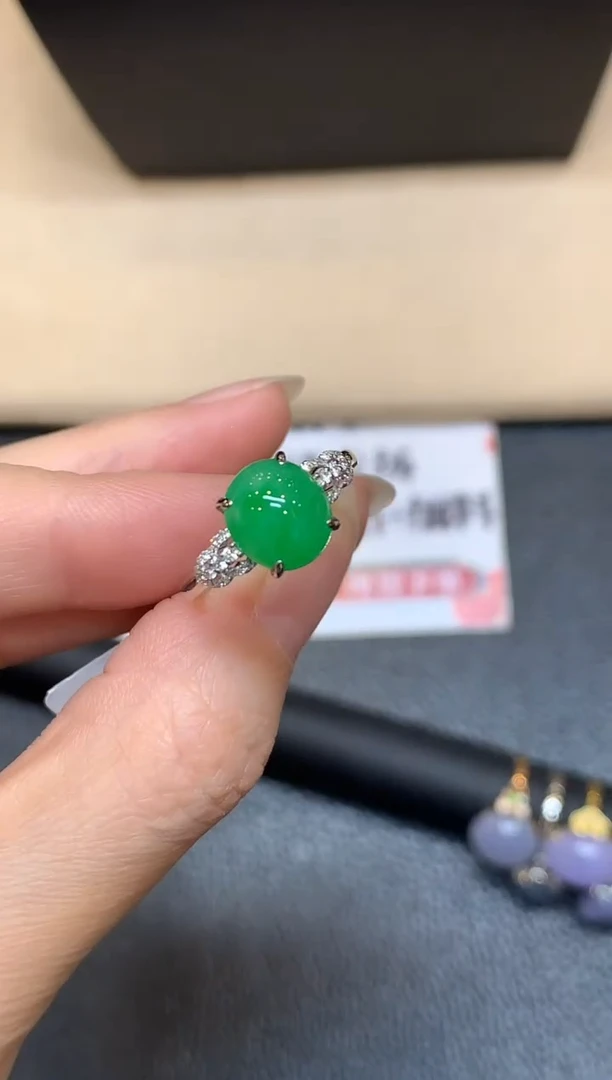 18K金镶嵌戒指翡翠18【无鉴赏期】蛋面【无服务费