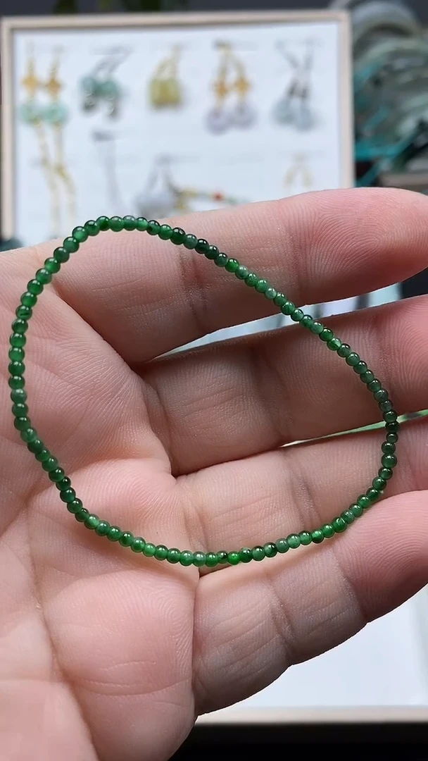 未镶嵌戒指翡翠1