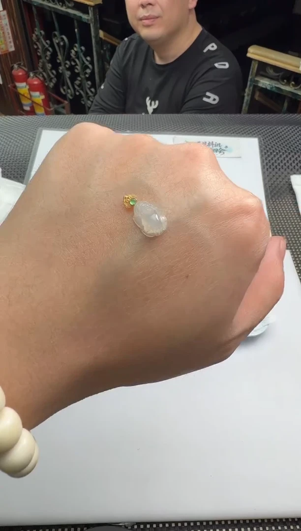 颈饰未镶嵌翡翠皮*?--018145