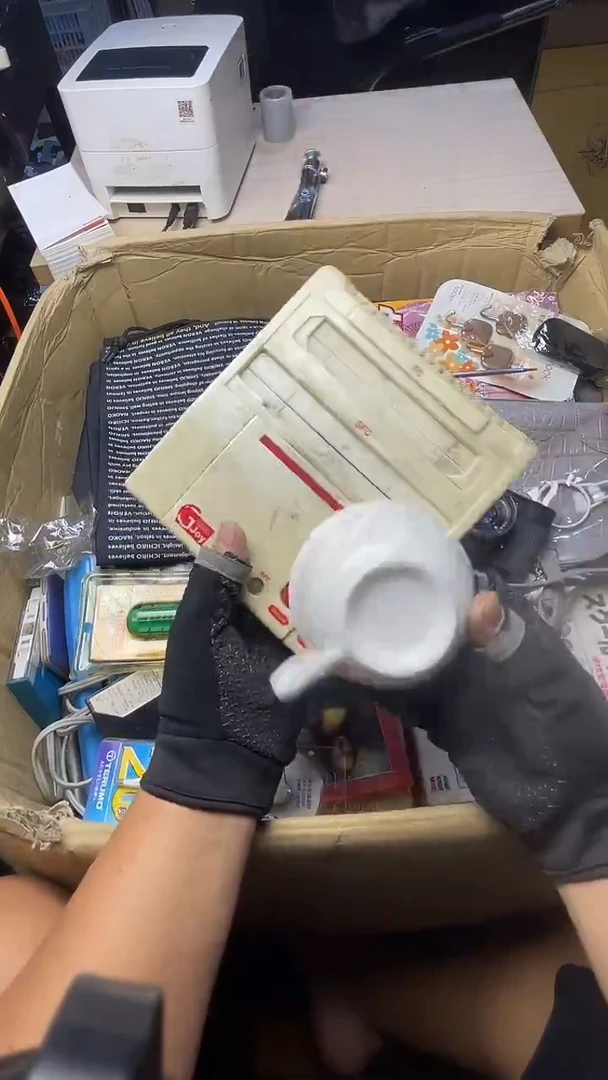 এ****?二手商品不退不换