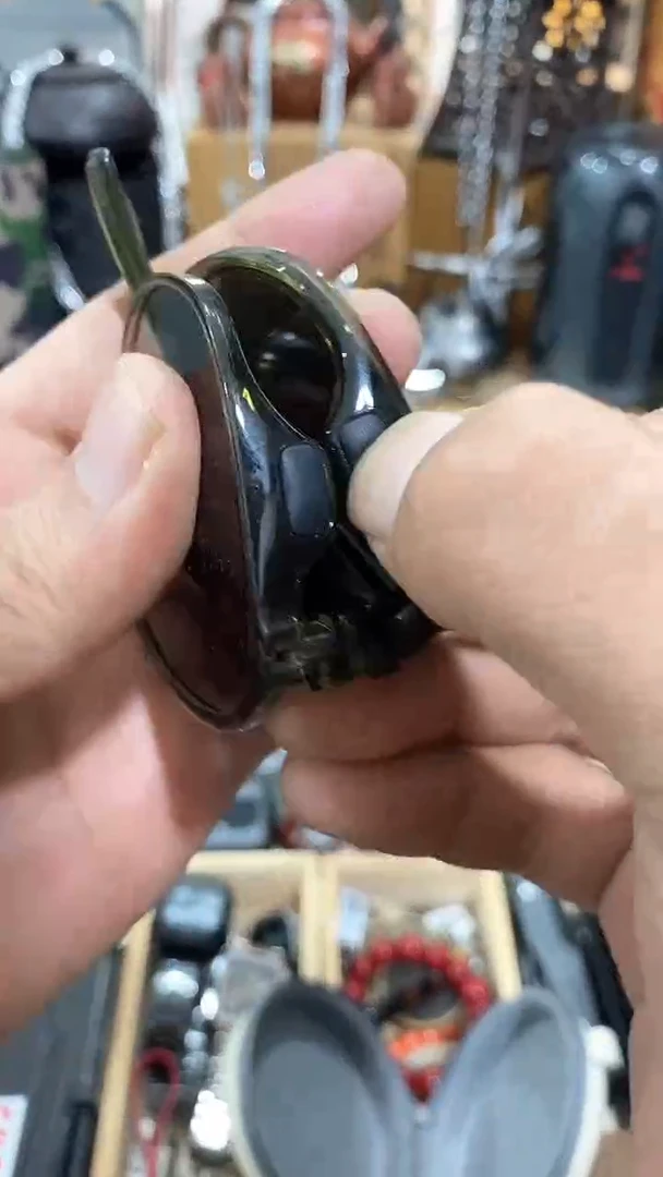 瓷片闪购商品  如图所示