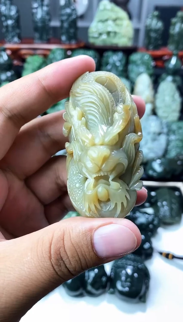 颈饰未镶嵌和田玉1