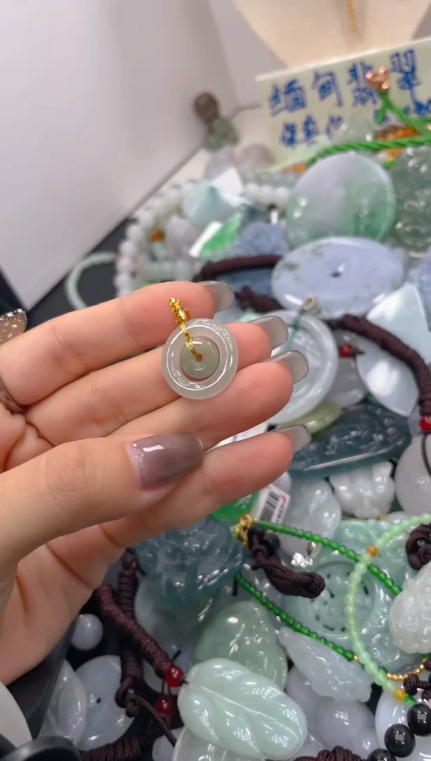 未镶嵌挂件翡翠015