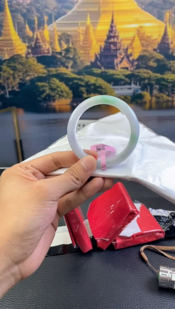 未镶嵌手镯翡翠开****26