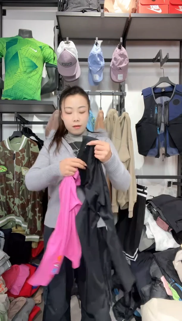 1332 闪购编码  运动卫衣裤以直播间过款为准 尺码.140 -150 2