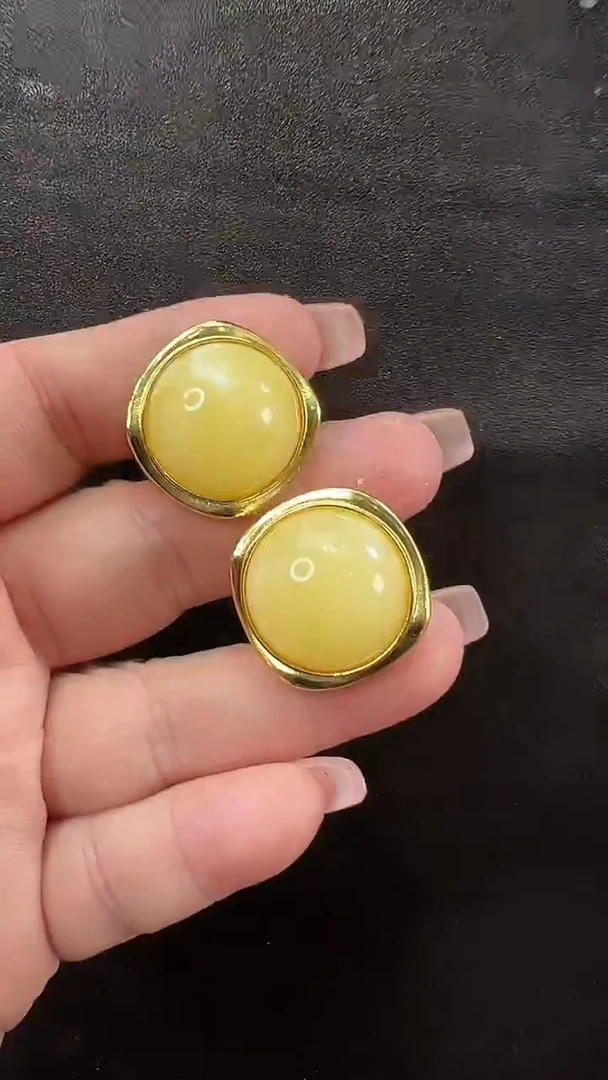 琥珀颈饰未镶嵌耳环