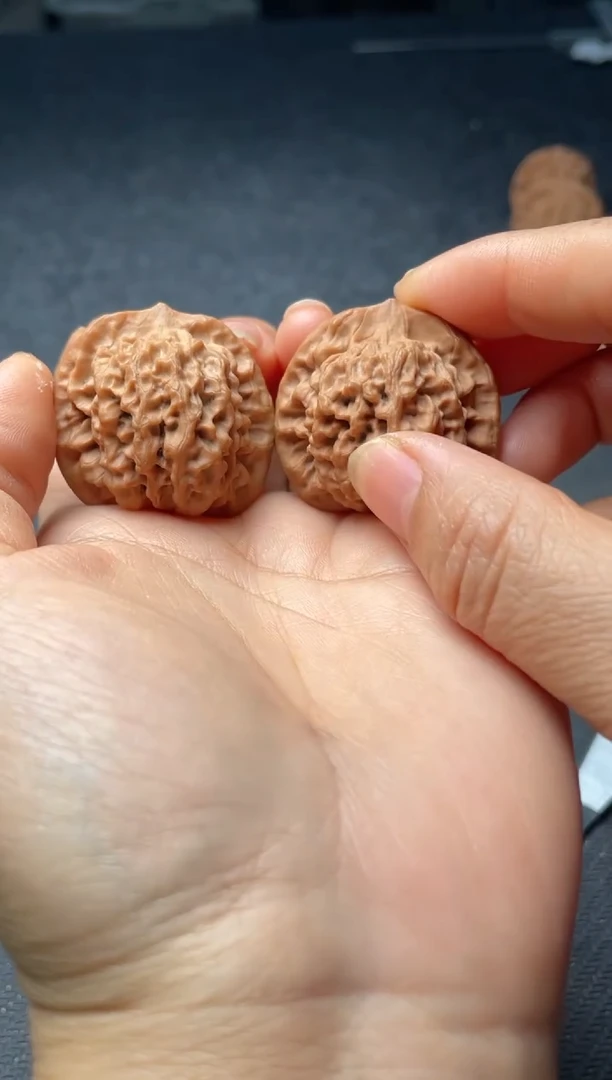 把件文玩核桃w198  秦闷 35尺