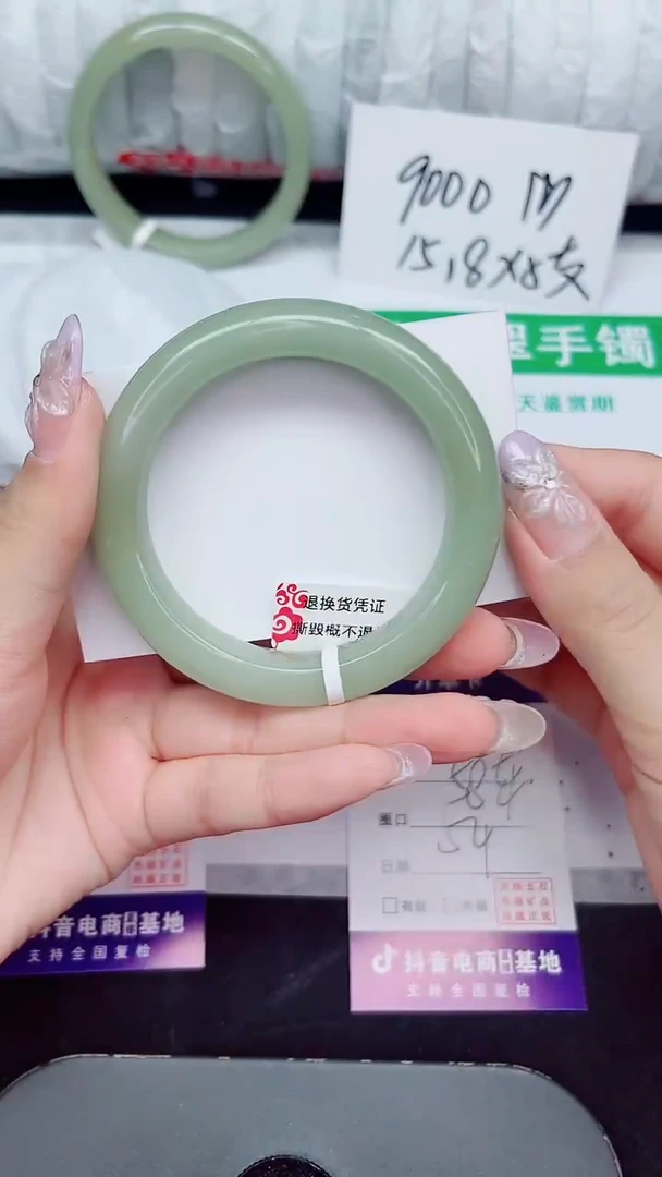 未镶嵌手镯石英质玉372-54