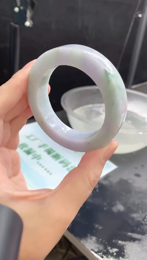 【闪购商品】定制翡翠手镯未镶嵌34 52-56正