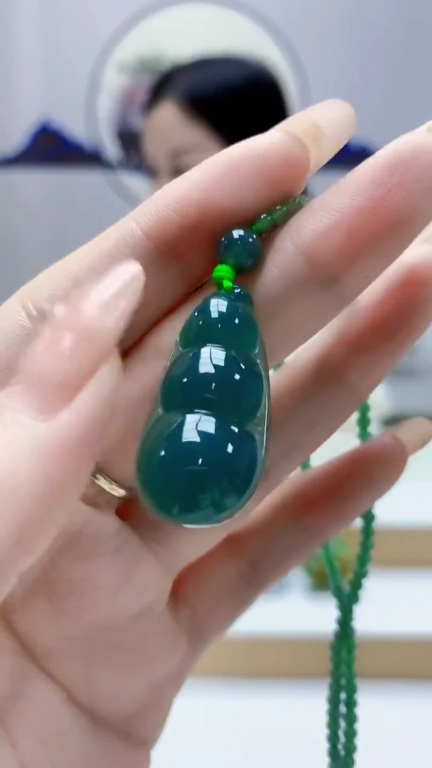 未镶嵌定制翡翠4852DD-毛货挂件赠珠链21