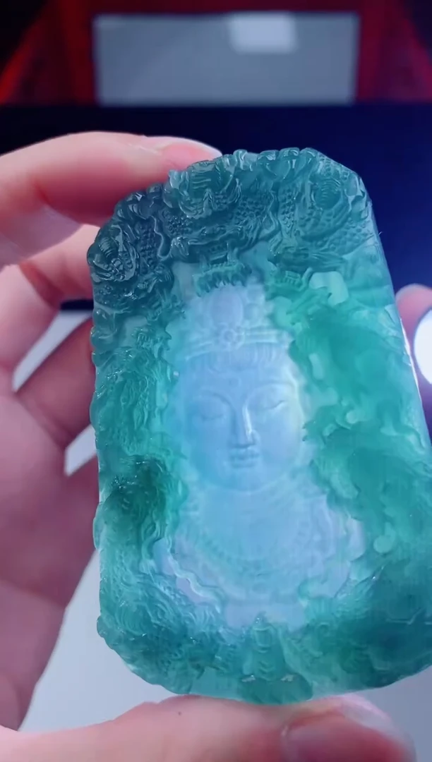 颈饰未镶嵌翡翠    ·