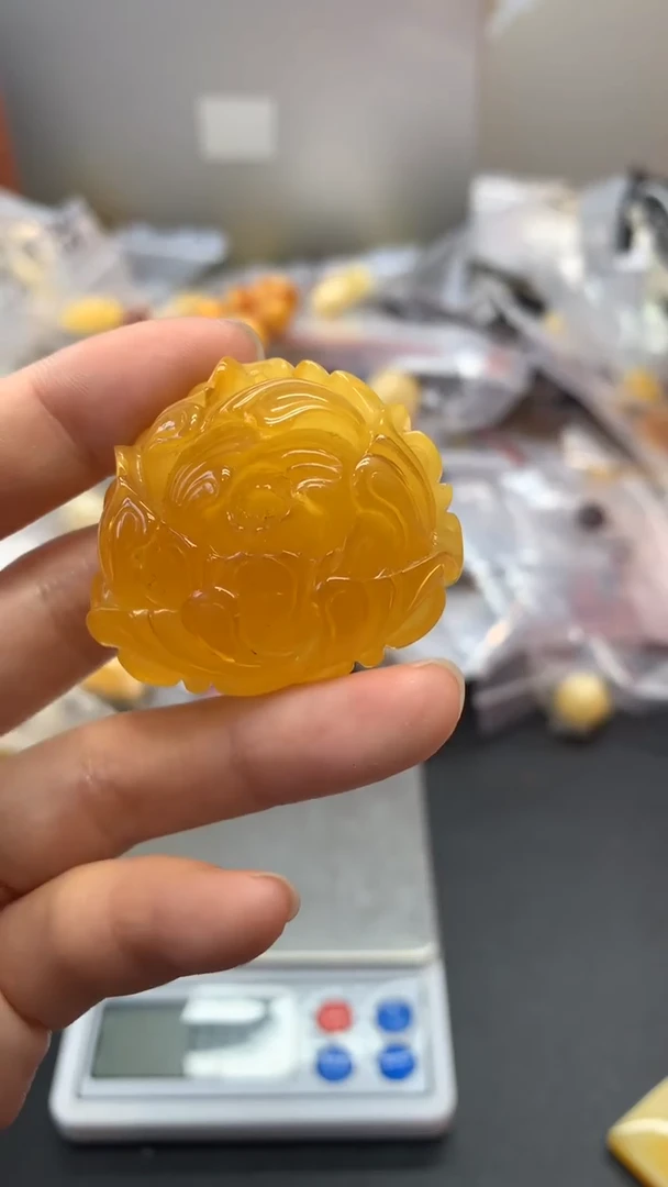 未镶嵌琥珀珠宝奇石2834