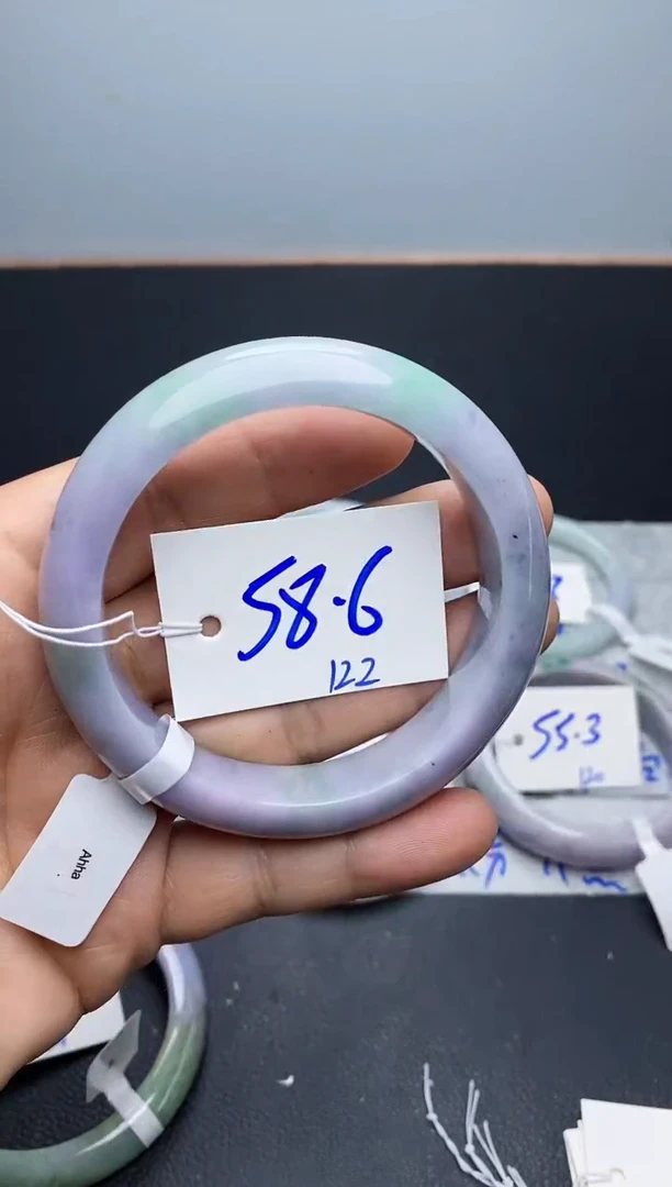 未镶嵌手镯翡翠122