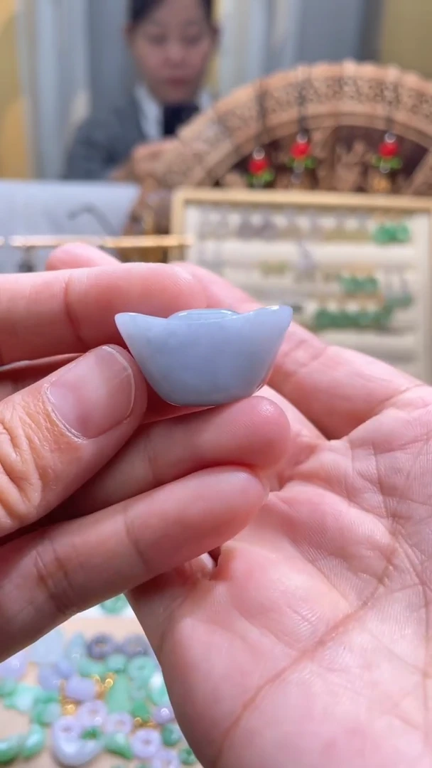 【闪购商品】翡翠颈饰未镶嵌元宝