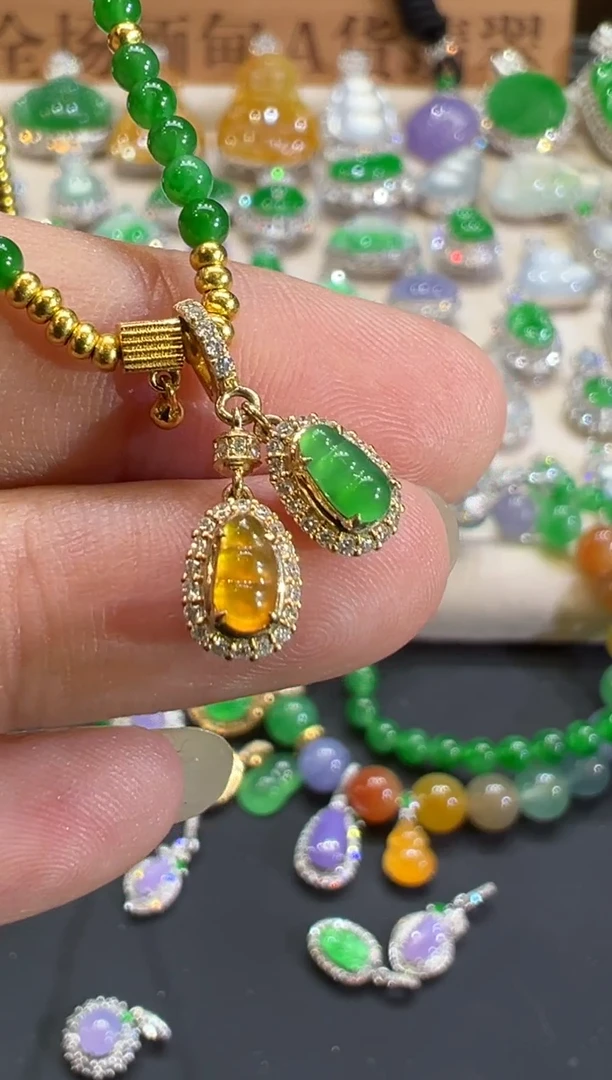 吊坠(不含链)18K金镶嵌翡翠B270|4980