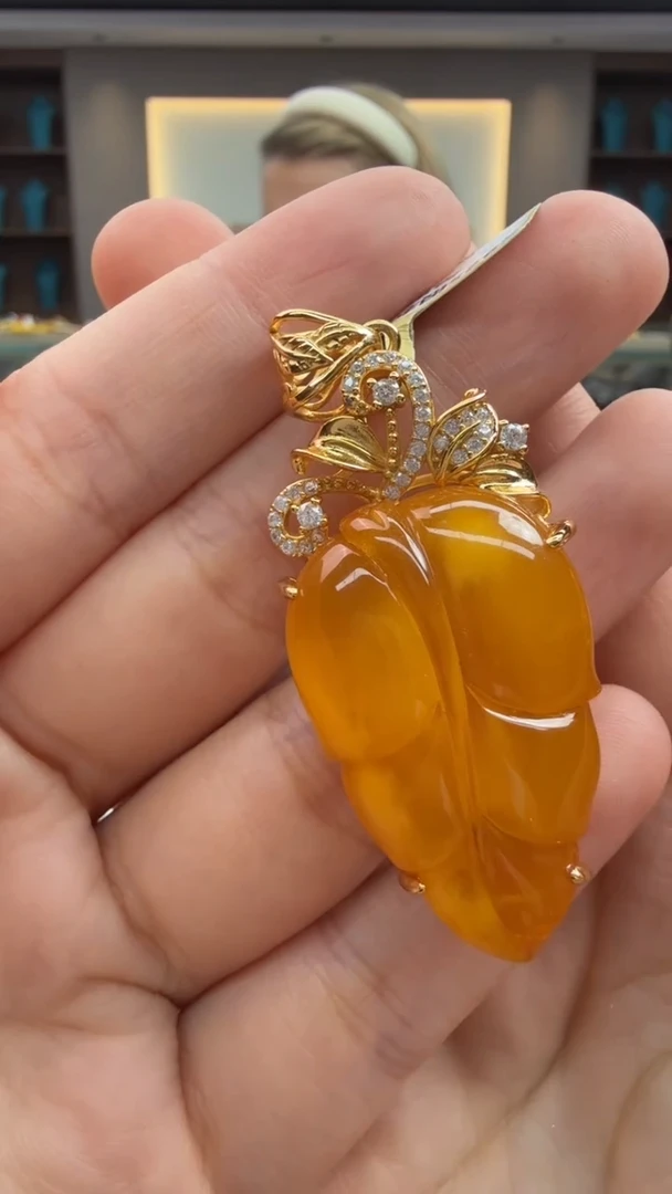 未镶嵌颈饰琥珀22秒拍号 假一罚三