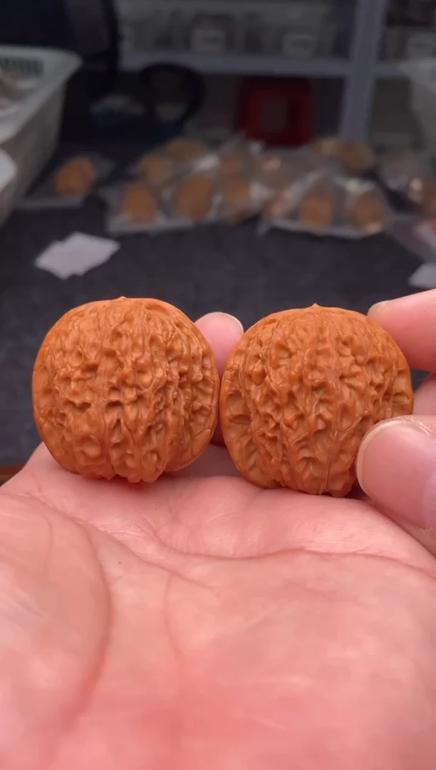 把件文玩核桃b46号38尺血麒麟