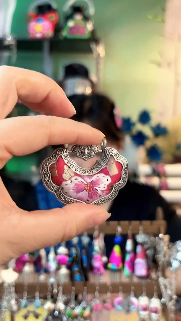 织绣彩云南阁非遗老绣546