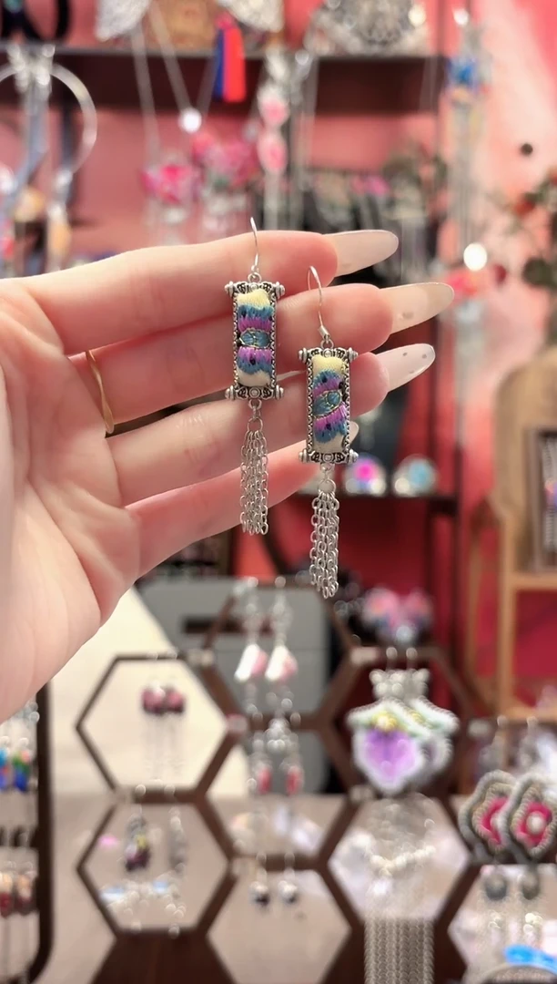 织绣云织谣民族风精美饰品  560*