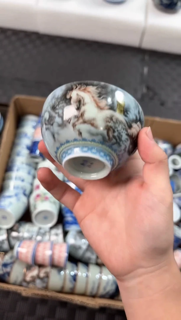 其他景德镇陶瓷茶具以梦为马鸡心杯