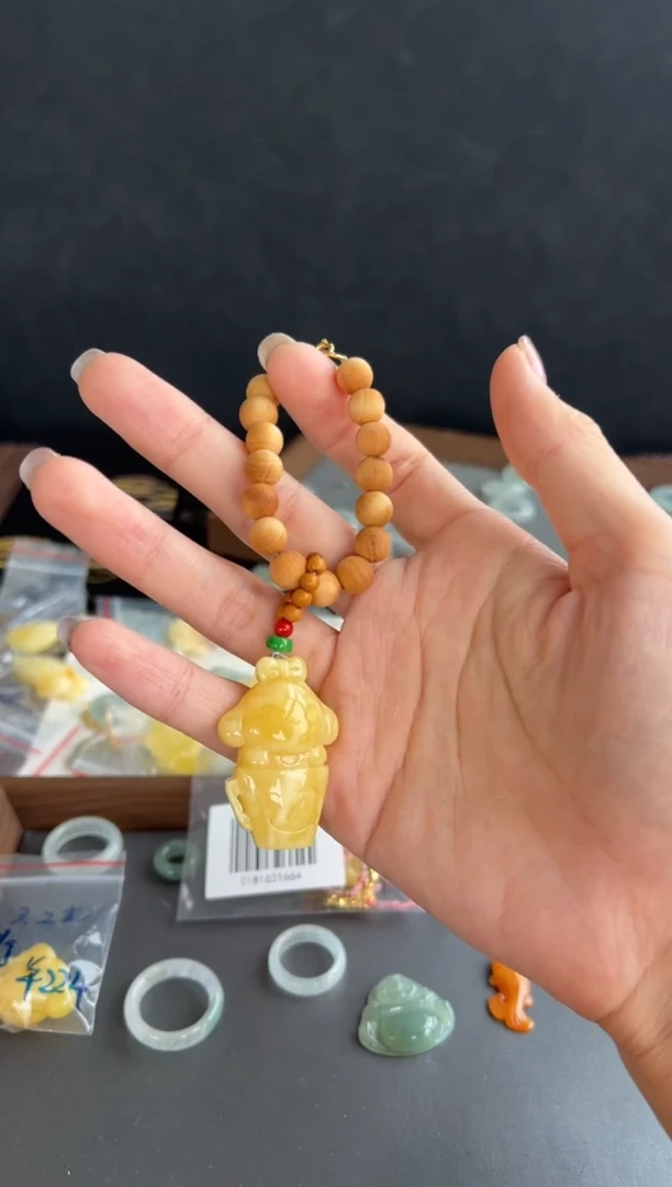 蜜蜡颈饰未镶嵌611买断