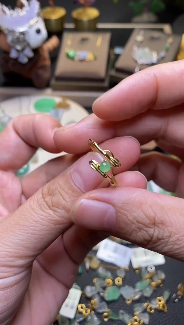 翡翠银S925镶嵌颈饰净货38324